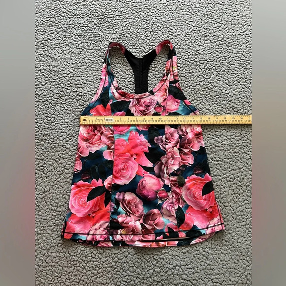 Women’s Lululemon Floral Lightened Up Singlet Tank Secret Garden / Black EUC - Picture 2 of 8